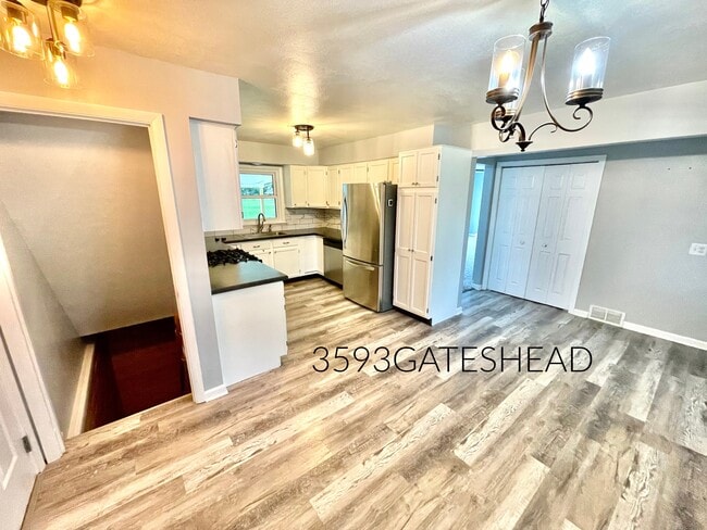 Kitchen / Stair - 3593 Gateshead St NE