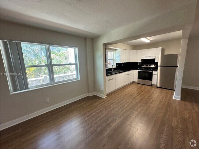 Building Photo - 941 NE 170th St Unit 220 Rental