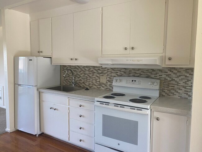 Photo - Moraga Hills Apartments