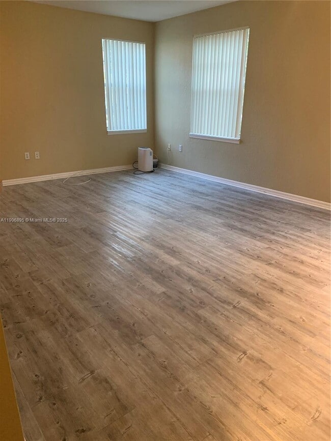 Photo - 6572 W Sample Rd Unidad 6572