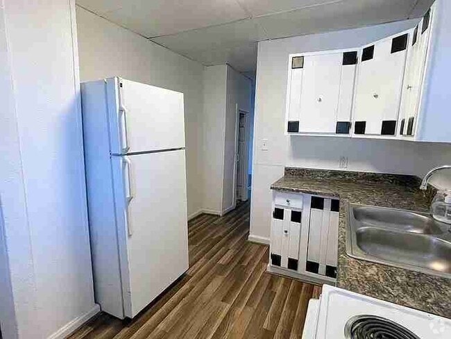 Building Photo - 1315 Conley St Rental