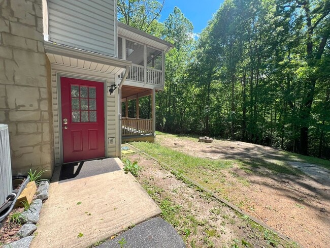 Building Photo - Knob Creek Apartment