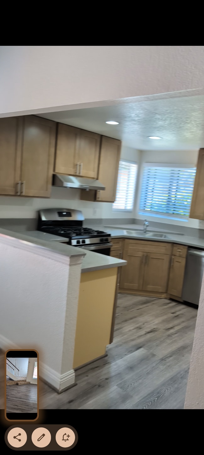 Photo - 675 Woodcrest Dr Unit 675 Woodcrest Drive  B