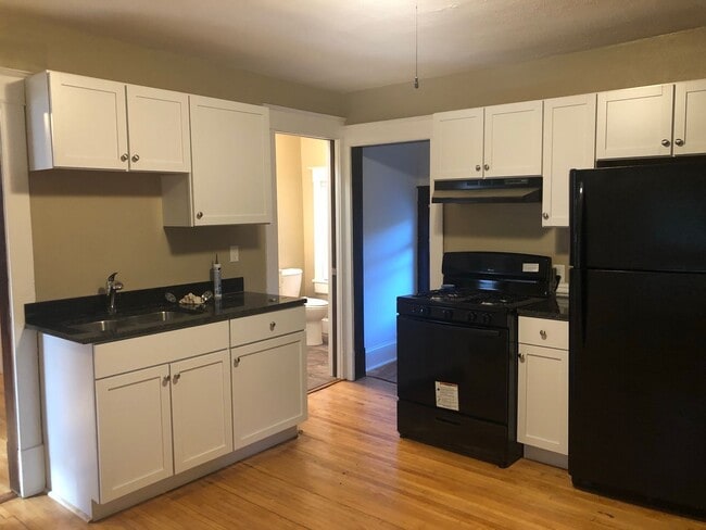 Building Photo - 543 W Michigan St Unit 2