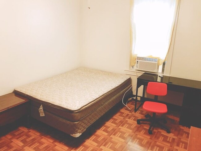 Photo - 1045 Flemington St