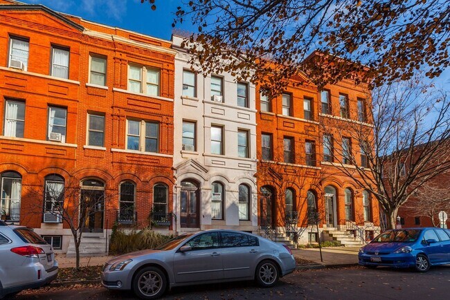 Photo - 1805 Bolton St Unit #1