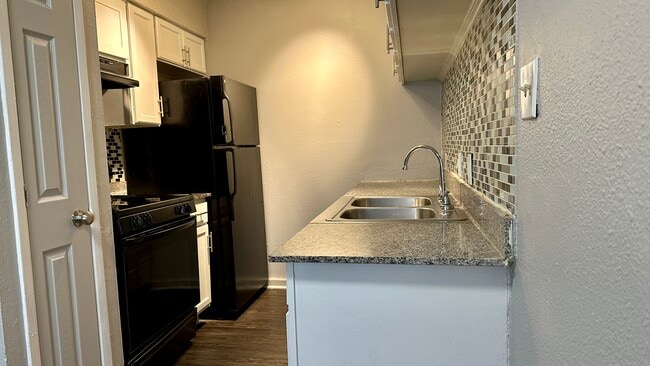 Photo - Arya Apartments