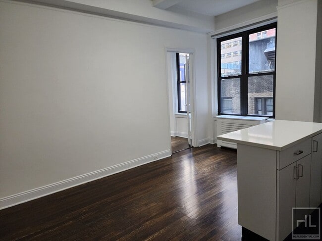 East 46th Street | Elegant Pre-War 1-Bedro... - East 46th Street | Elegant Pre-War 1-Bedro... Apartamento Unidad 3H