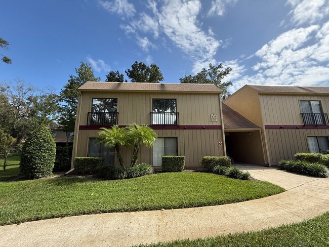 Building Photo - Charming 3 Bedroom 2 Bath Condo in Heart o... Unit 12
