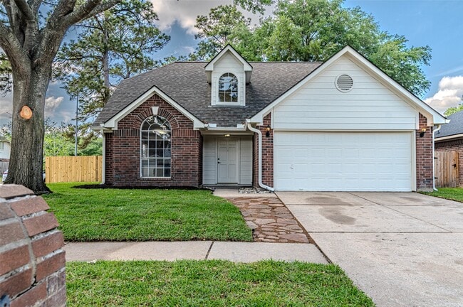 Building Photo - 14230 Cypress Ridge Dr