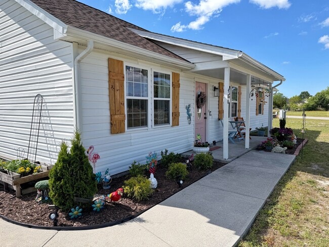 Photo - 400 Dayrell Dr