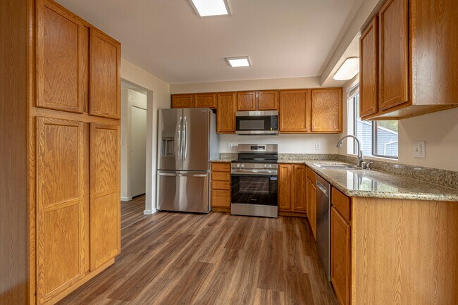 Photo - 10717 NE 145th Pl