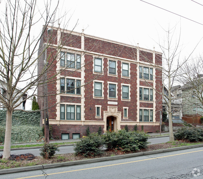 Building Photo - Lakeside Apartments