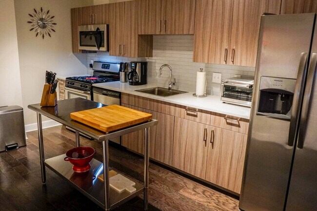 260 E Main St Unit SI ID1094664P