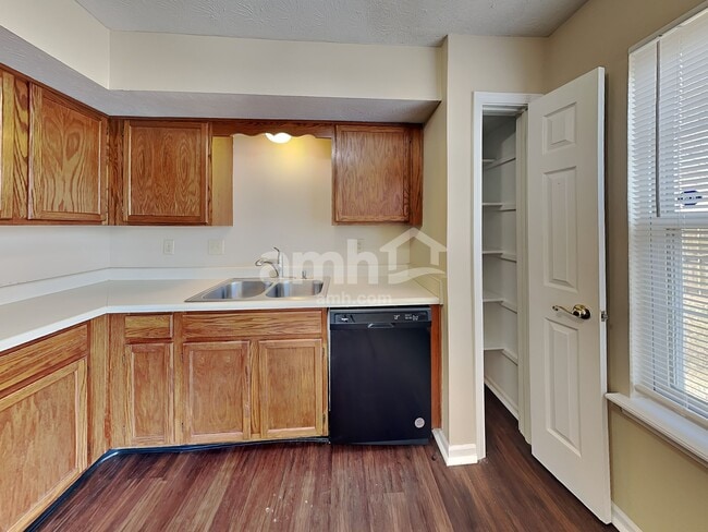 Photo - 9984 Waterside Dr