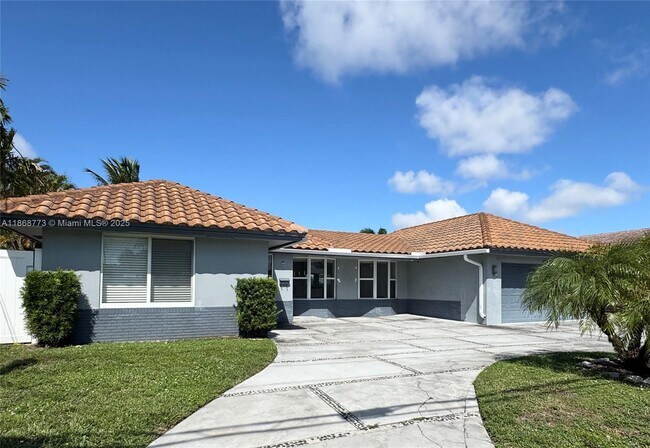 Photo - 6311 NE 20th Way