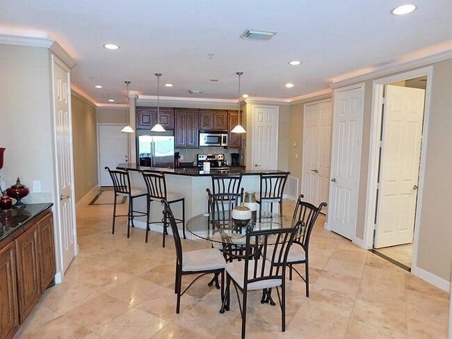 Photo - 7039 Kingston Cove Ln Unit 205