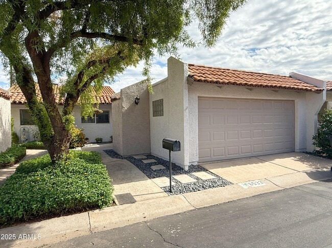 Photo - 6533 N Maryland Cir
