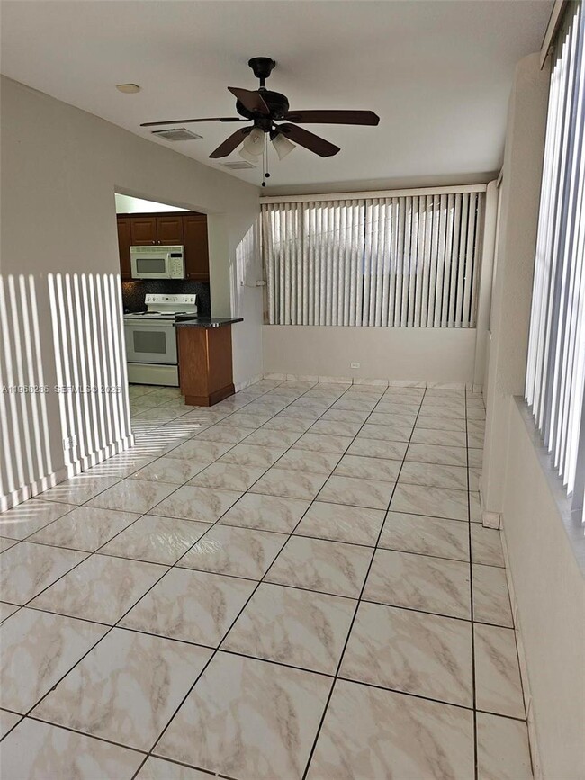 Photo - 1000 NE 13th Ave