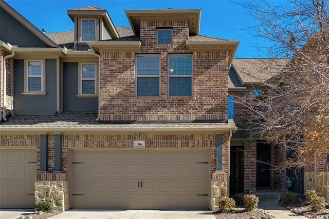 Photo - 916 Brookville Ct
