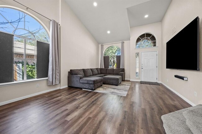 Photo - 1619 Balmorhea Ln