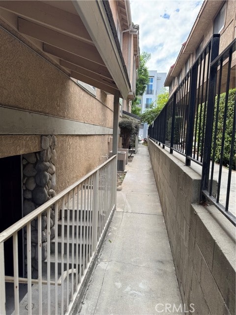 Photo - 100 S Chapel Ave Unidad C