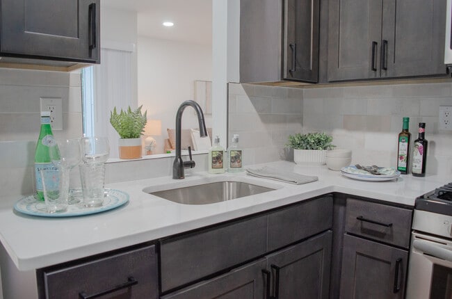 Woodland Country Apartments