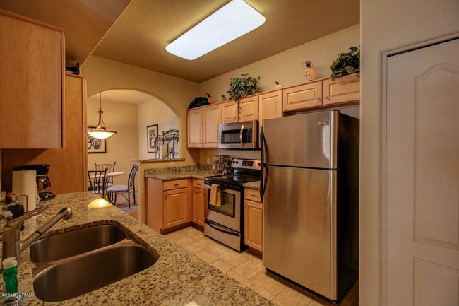 Photo - 2550 E River Rd Unit 3202