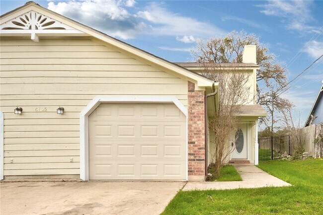 Photo - 6102 Parkwood Dr Condo