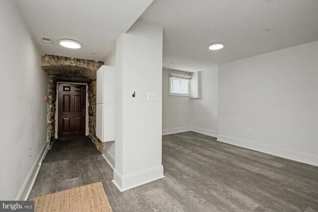 Photo - 1625 St Paul St Unit B