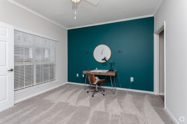 2BR, 2BA - 1114SF