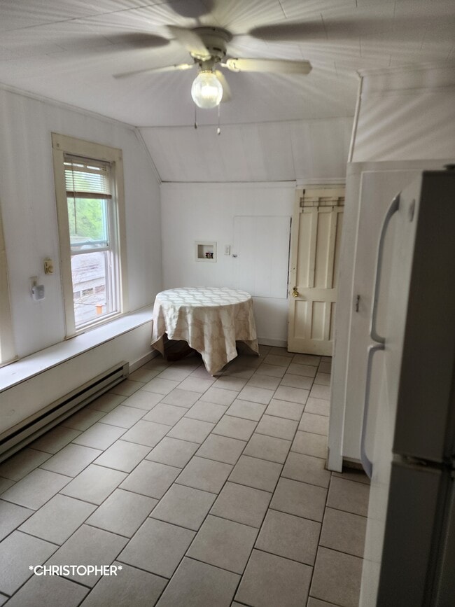 Kitchen - 215 Freeman Ave Unit #2