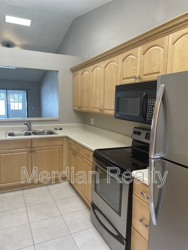 Photo - 223 Arbor Cir