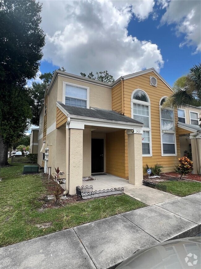 Building Photo - 2421 Summerfield Way Rental