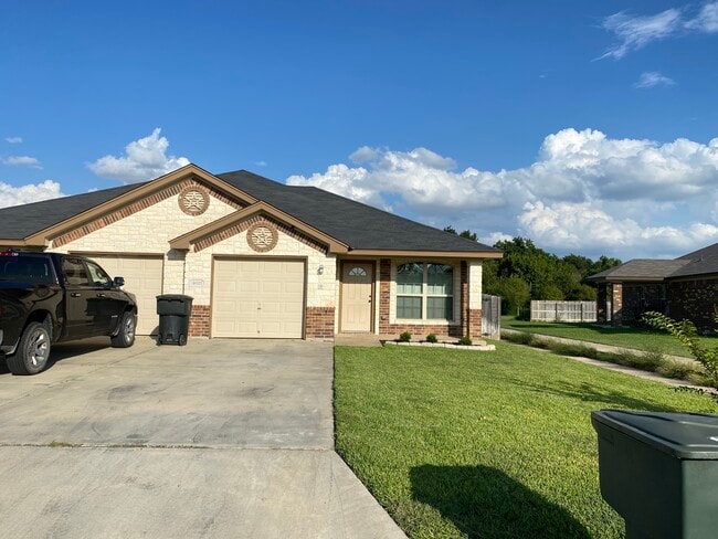 Photo - 4621 Brutus Ln Unit B