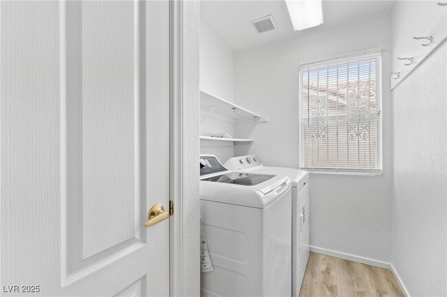 Building Photo - 7704 Rockfield Dr Rental