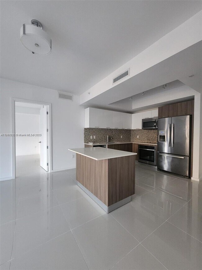 Photo - 5300 Paseo Blvd Unit 909