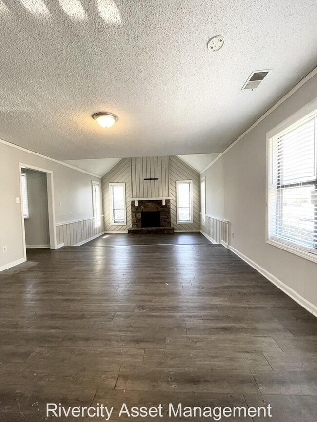 Photo - 2990 Ridgeway Rd