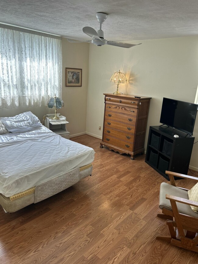 Photo - 2801 Somerset Dr Unit 201