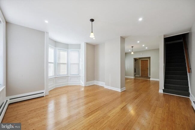 Photo - 606 Vernon St