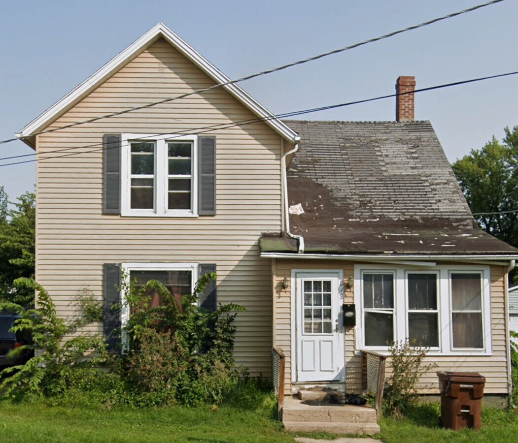 Photo - 818 E Shawnee St