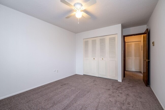 Elmwood Manor Apartments