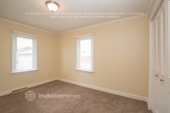 Photo - 7928 Menard Ave