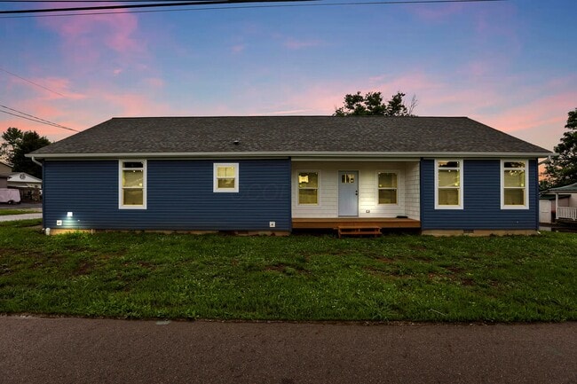 Building Photo - 216 Wood St Rental