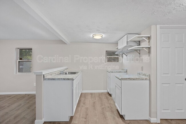 Building Photo - 2520 Grand Blvd Rental