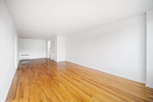 Photo - 415 Argyle Rd Townhome