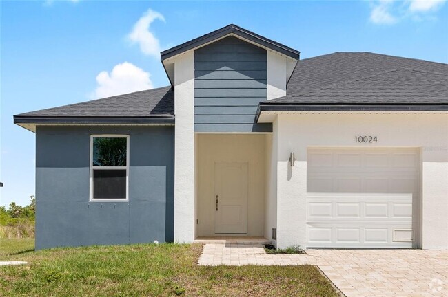 Building Photo - 10024 Cocoa Beach St Rental