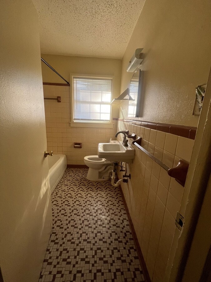 Photo - 2513 Crescent Dr