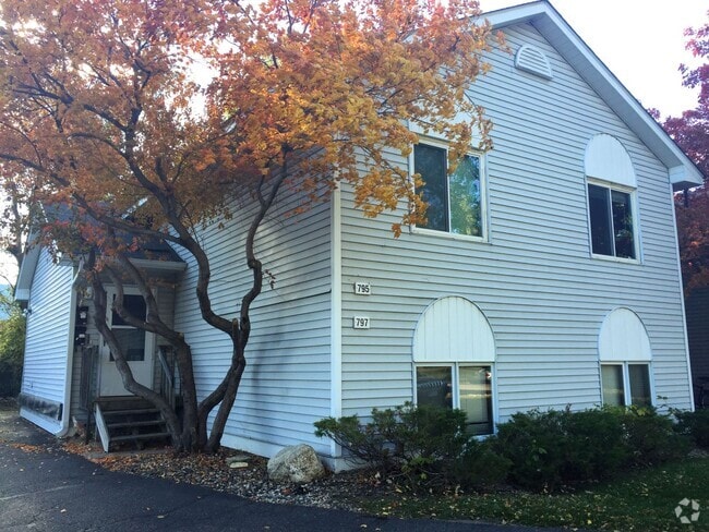 Building Photo - 795-797 Weeks Ave SE Unit 797 Rental