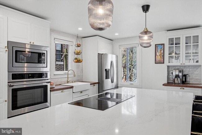 Photo - 125 E Moreland Ave